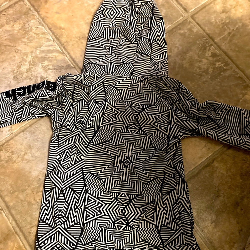 Bench hooded zip up black &white pattern